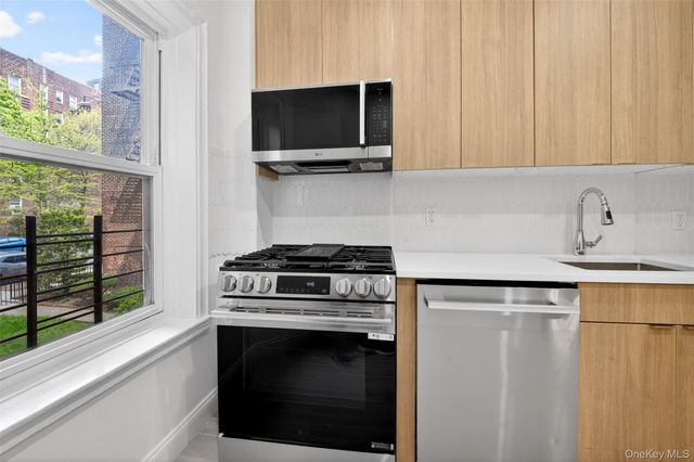 48-25 43rd Street 2J, Woodside, NY 11377