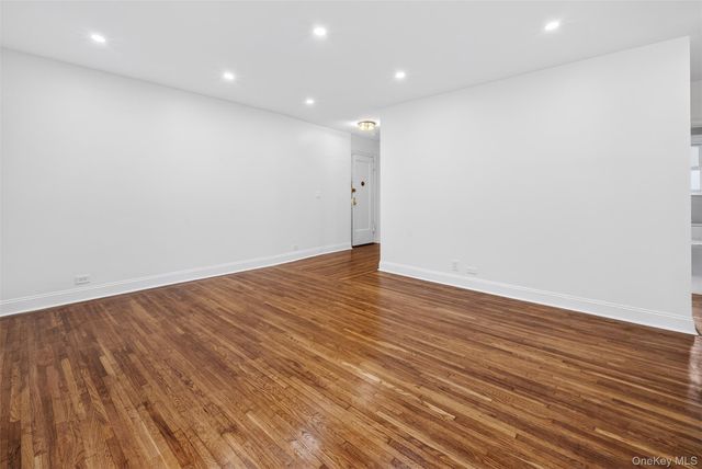 48-25 43rd Street 2J, Woodside, NY 11377