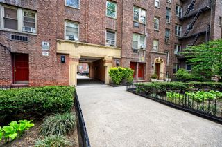 48-25 43rd Street 2J, Woodside, NY 11377