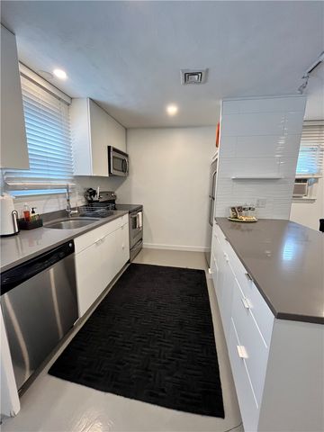 101 Briarwood Avenue A, Middletown, RI 02842