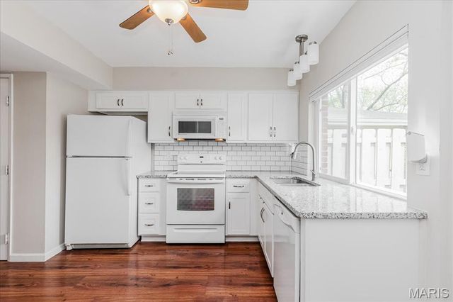 13438 Forestlac Drive, St Louis, MO 63141