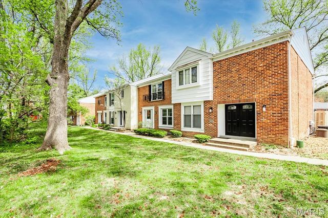 13438 Forestlac Drive, St Louis, MO 63141