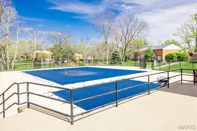 13438 Forestlac Drive, St Louis, MO 63141
