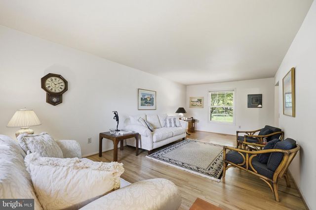 10 WANDERING TRAIL, Potomac, MD 20854