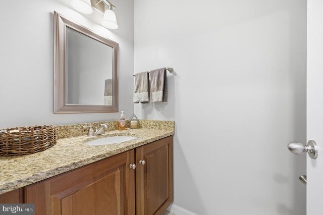 10 WANDERING TRAIL, Potomac, MD 20854