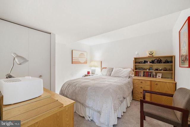 10 WANDERING TRAIL, Potomac, MD 20854