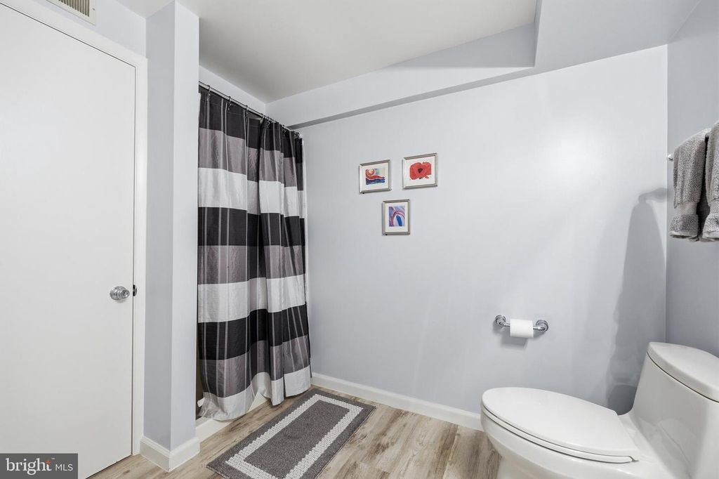 Image 55 of property listing at 10 WANDERING TRAIL, Potomac, MD 20854