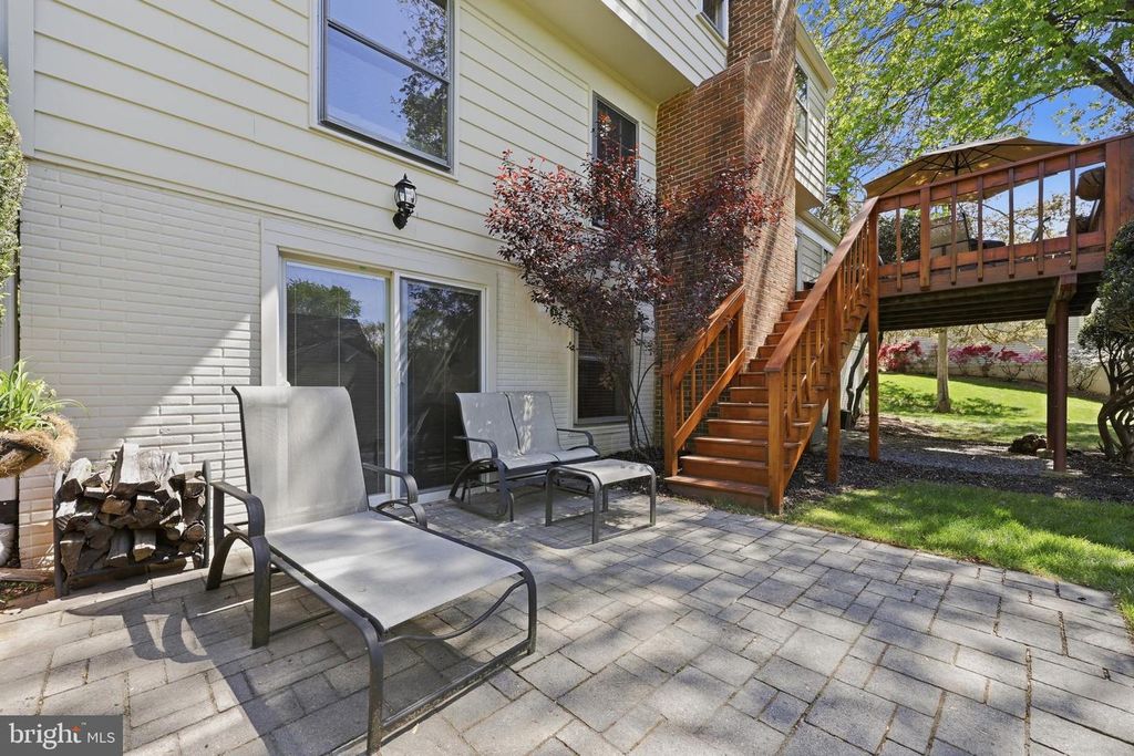 Image 56 of property listing at 10 WANDERING TRAIL, Potomac, MD 20854