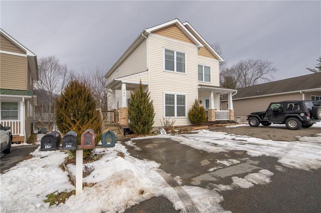 135 Stratford Lane, Boone, NC 28607