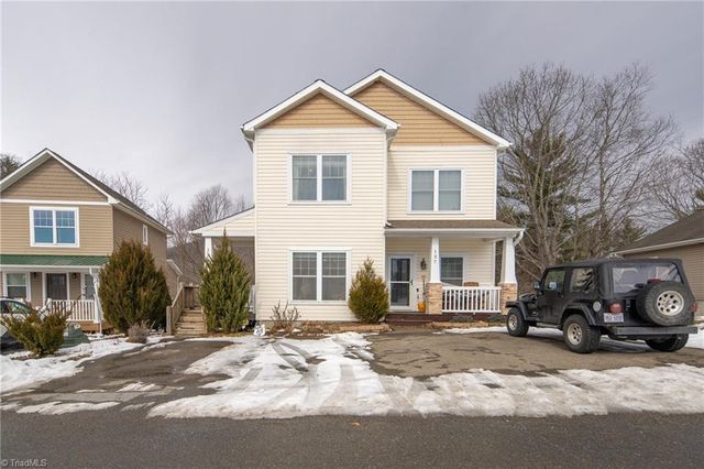 135 Stratford Lane, Boone, NC 28607