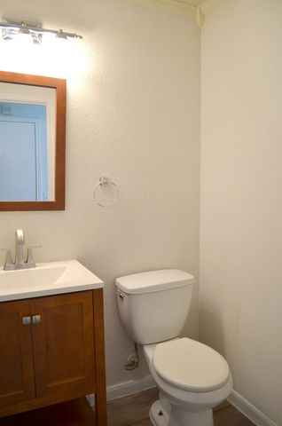 18 Azalea DR, Georgetown, TX 78626