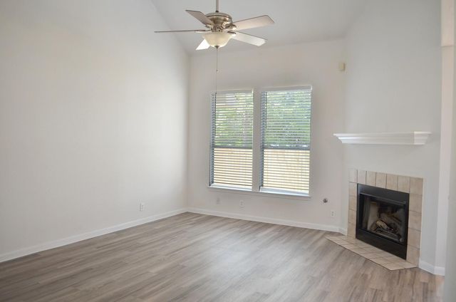 18 Azalea DR, Georgetown, TX 78626