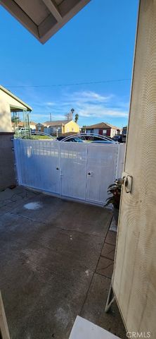 1917 Lohengrin, Los Angeles, CA 90047