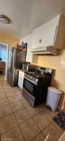 1917 Lohengrin, Los Angeles, CA 90047