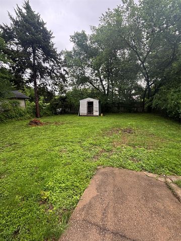 1212 Mclean Avenue, Dallas, TX 75211