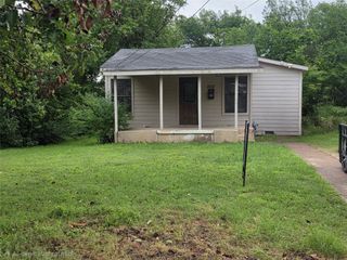 1212 Mclean Avenue, Dallas, TX 75211