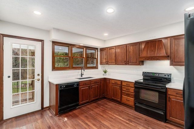 5701 Forest Grove Avenue, Westerville, OH 43081