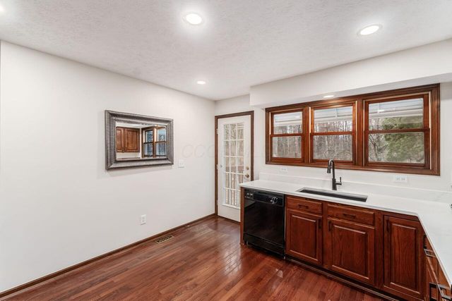 5701 Forest Grove Avenue, Westerville, OH 43081