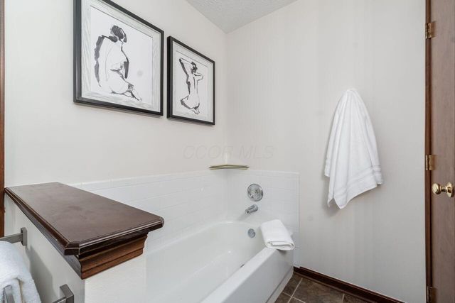 5701 Forest Grove Avenue, Westerville, OH 43081