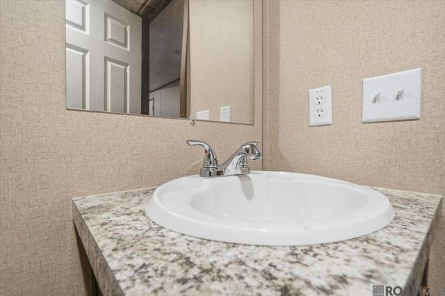 24420 Alivia C Road, Livingston, LA 70454