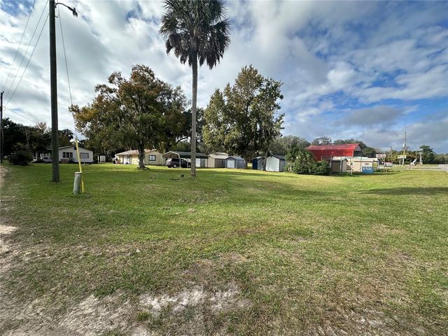 54901 CEDAR CREST ROAD, Astor, FL 32102