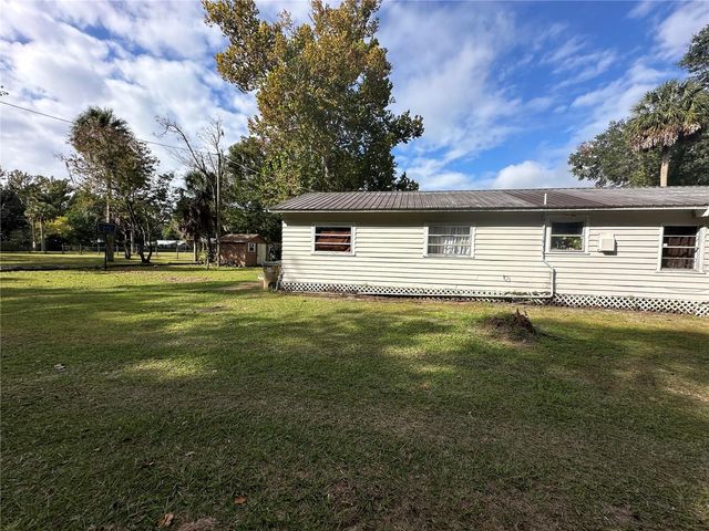 54901 CEDAR CREST ROAD, Astor, FL 32102