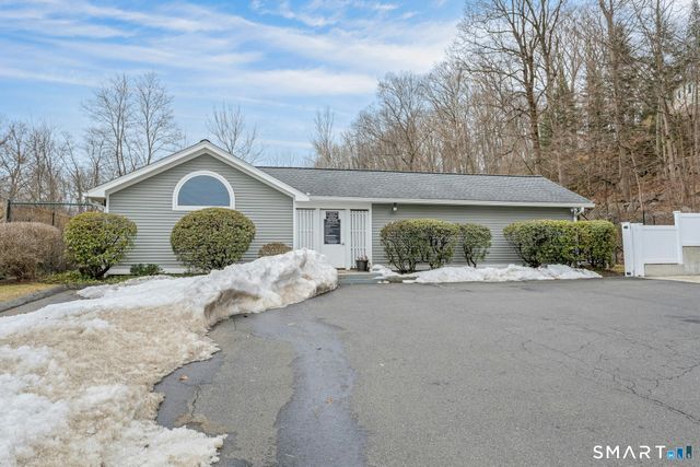 7 Glen Ridge 7, Wilton, CT 06897