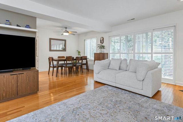 7 Glen Ridge 7, Wilton, CT 06897