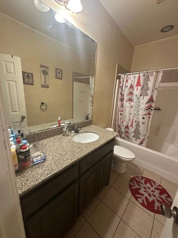 4378 McCart Avenue, Fort Worth, TX 76115