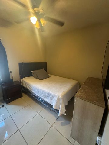 4378 McCart Avenue, Fort Worth, TX 76115
