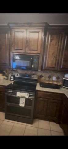 4378 McCart Avenue, Fort Worth, TX 76115