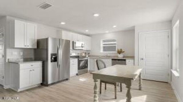 3986 Horizon Avenue, Chipley, FL 32428