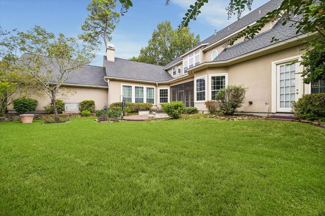 15 Golf Links Court, Kingwood, TX 77339