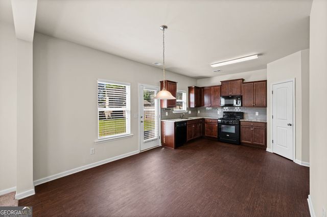 23 Miles Drive SE, Cartersville, GA 30120