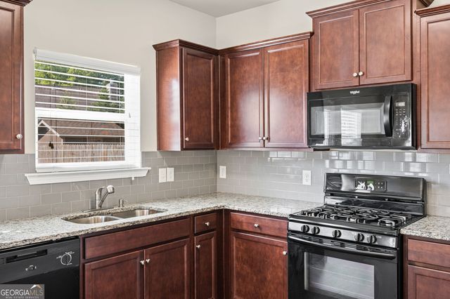 23 Miles Drive SE, Cartersville, GA 30120