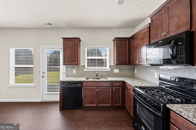 23 Miles Drive SE, Cartersville, GA 30120