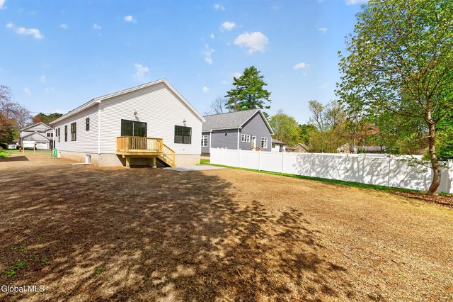 7B Parkview Avenue, Queensbury, NY 12804