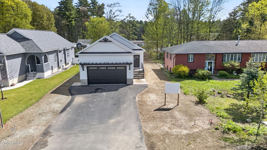 7B Parkview Avenue, Queensbury, NY 12804