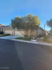 9238 Alpine Bliss Street, Las Vegas, NV 89123
