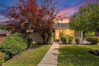 129 Donmor Drive, Ross Twp, PA 15237