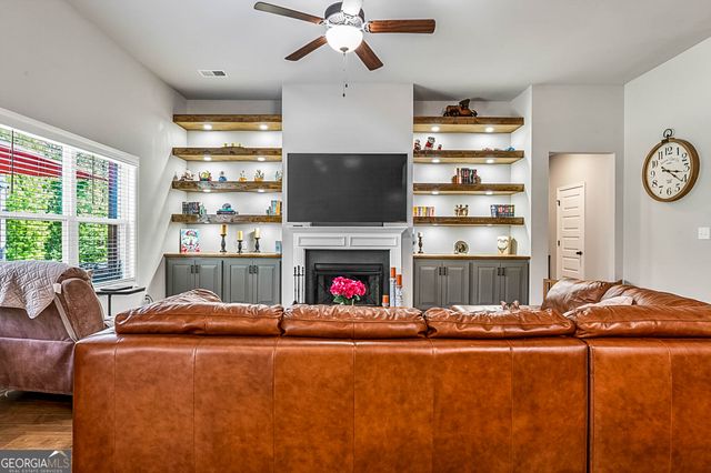 44 Paige Court, Newnan, GA 30263
