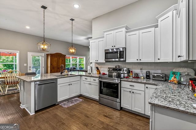 44 Paige Court, Newnan, GA 30263