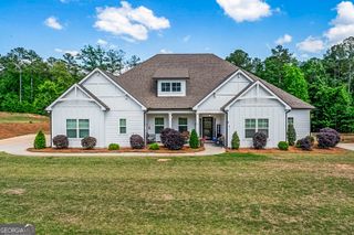 44 Paige Court, Newnan, GA 30263