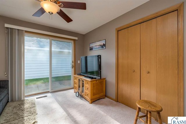 2320 Hoffman Path, Mankato, MN 56001