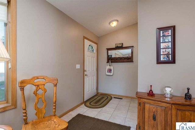 2320 Hoffman Path, Mankato, MN 56001