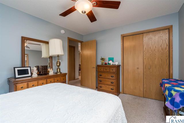 2320 Hoffman Path, Mankato, MN 56001