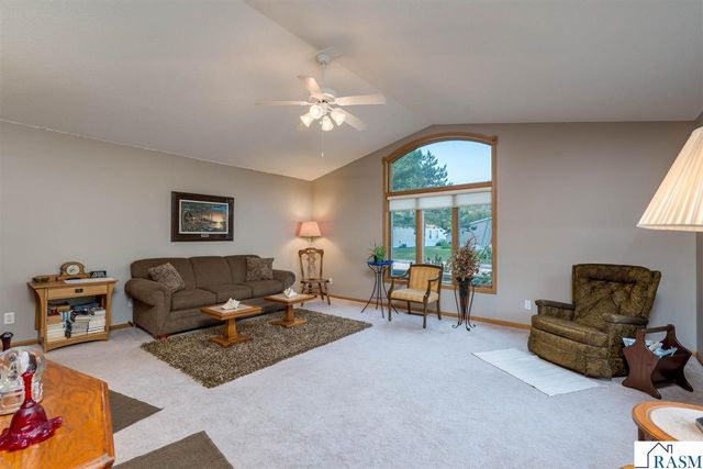 2320 Hoffman Path, Mankato, MN 56001