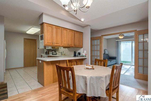 2320 Hoffman Path, Mankato, MN 56001
