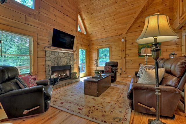 18 Mallard Lane, Morganton, GA 30560