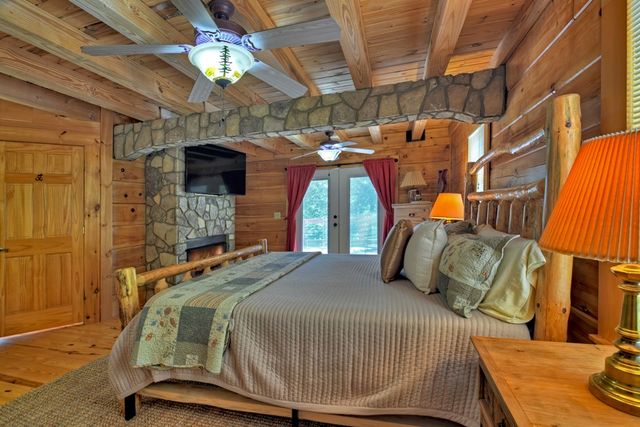 18 Mallard Lane, Morganton, GA 30560